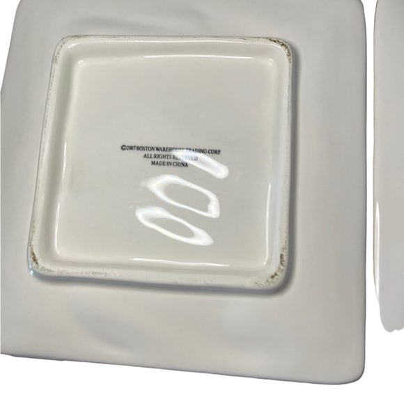 Boston Warehouse Trading Co. 2007 Frosting Appetizer/Desert Plate Set of 2 - Picture 6 of 7